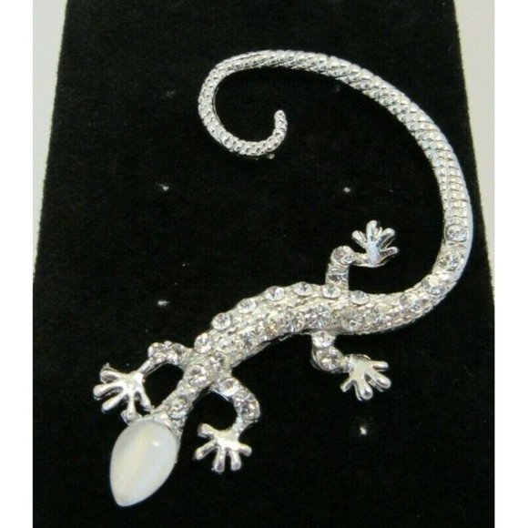 Unbranded Jewelry - Gecko Lizard Salamander Ear Stud Cuff Earring, Silvertone
